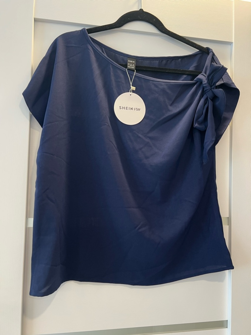 SHEIN VCAY Navy One Shoulder Tie Top Womens L Casual Blouse NWT - Picture 2 of 5